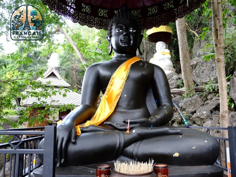 Wat Mon Pu Yak