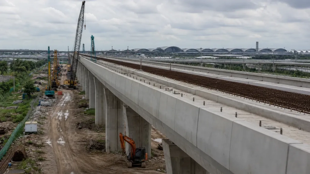 Trois aéroports thaïlandais